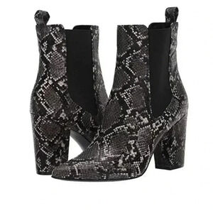 Steve Madden Subtle Grey Snake Booties Boots Sz 6